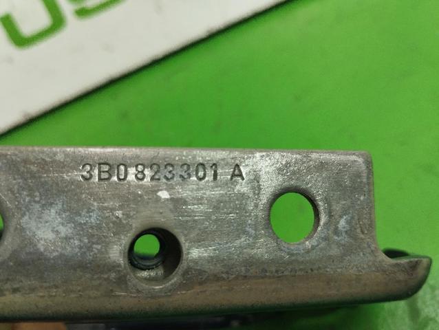 Gozno da capota esquerdo 3B0823301A VAG/Skoda