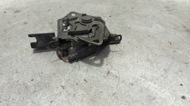 VAG 3B0823509T Замок капота в наличии Каменское