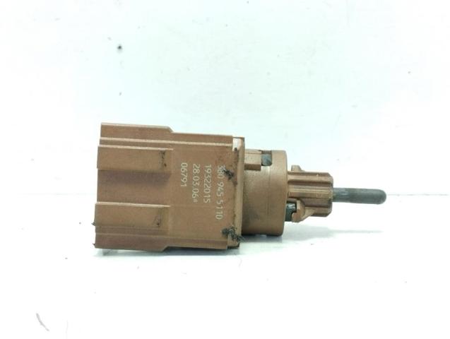 3B0945511D VAG Датчик включения стопсигнала купить в Ужгород