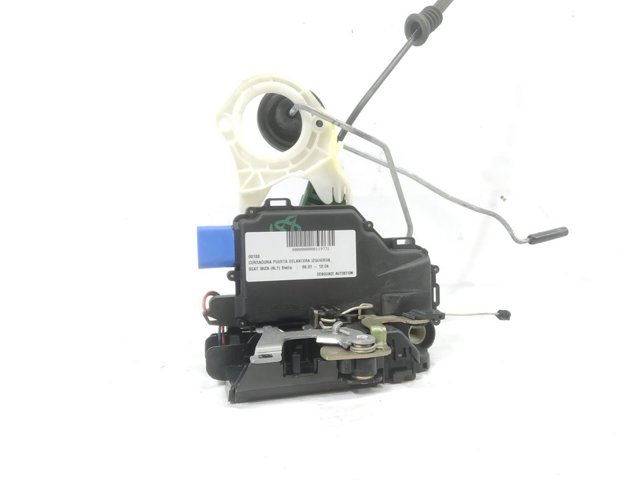 Fecho da porta dianteira esquerda 3B1837015A VAG