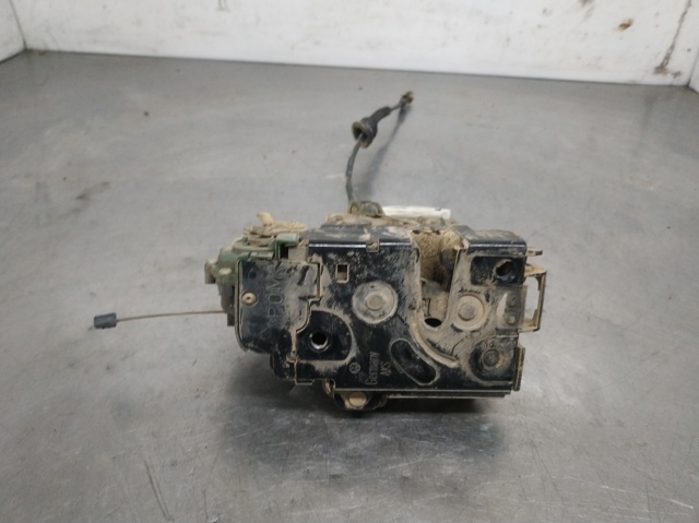 Fecho da porta dianteira esquerda 3B1837015AM VAG