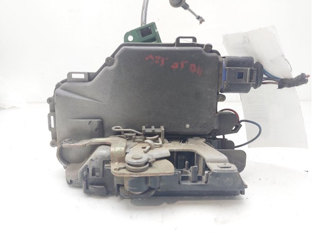 Motor com travamento central dianteiro direito para Volkswagen Passat (3B2) (1996-2001) 3B1837016BC