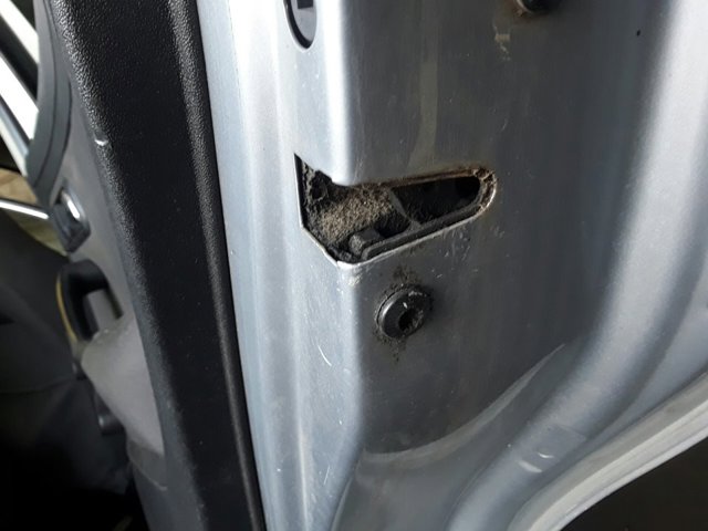Fechadura da porta dianteira direita para o assento Ibiza III 1.4 16V BKY Y3B4839016AG