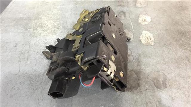VAG 3B4839016AJ Замок двери задней правой в наличии Каменское