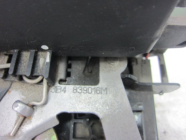 Fechadura traseira direita para skoda octavia i 1.9 tdi axr 3B4839016M