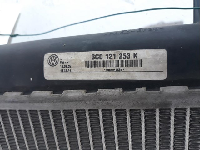 Radiador de água para Volkswagen Golf V 2.0 TDI 16V BKD 3C0121253K