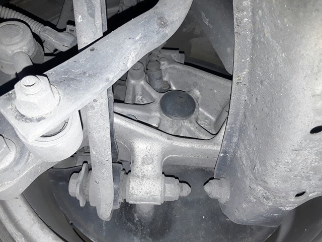 Braço de suspensão inferior traseiro direito para Volkswagen Passat 2.0 TDI 16V BKP 3C0505224E