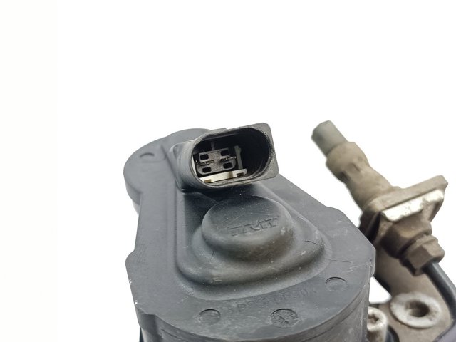 3C0615425 VAG Скоба заднего суппорта купить в Ровно