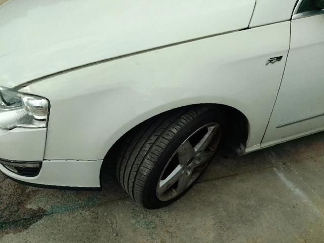 Pára-lama dianteiro esquerdo Volkswagen Passat 3C2