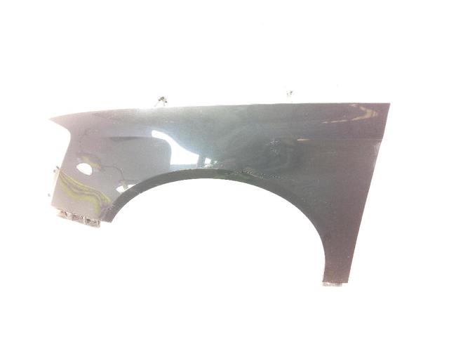 Pára-lama dianteiro esquerdo 3C0821021 VAG