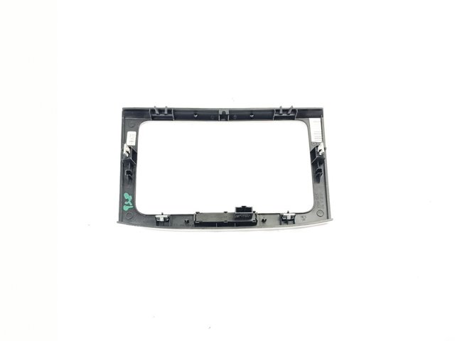3C0858069 Накладка на торпедо купить Каменское