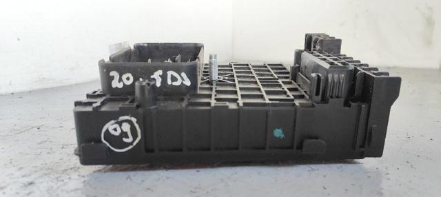 Unidade de dispositivos de segurança Volkswagen Passat 3C2