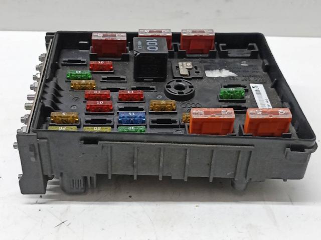 Unidade de dispositivos de segurança Volkswagen Passat 3C2