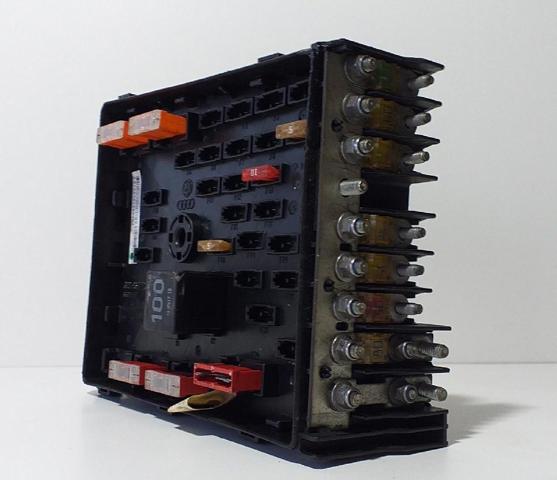 Unidade de dispositivos de segurança Volkswagen Passat 3C2