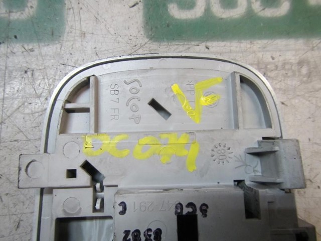 3C0947291DY20 Плафон освещения салона (кабины) задний купить Каменское