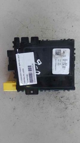 Comutador instalado na coluna da direção, montado Volkswagen Passat 3C2