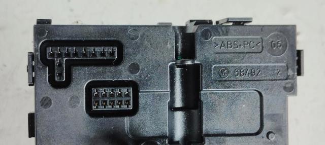 Comutador instalado na coluna da direção, montado Volkswagen Passat 3C2