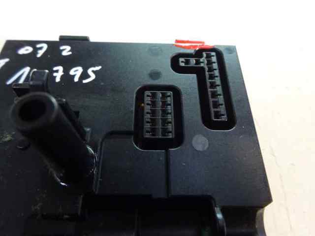 Comutador instalado na coluna da direção, montado 3C0953549L VAG