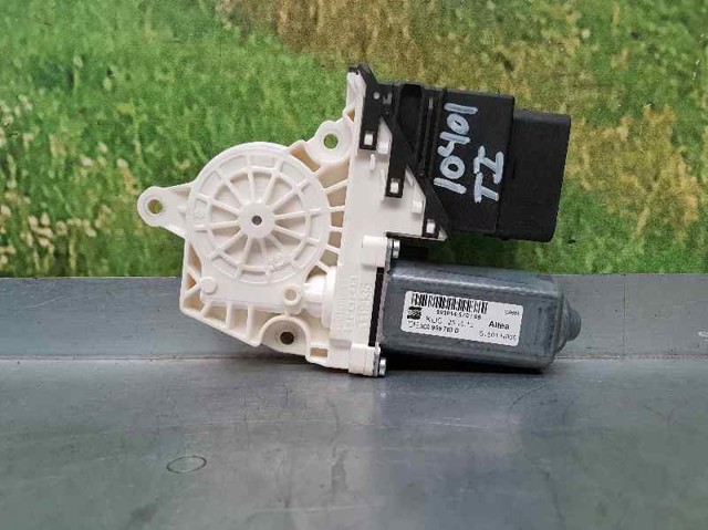 VAG 3C0959703D Мотор стеклоподъемника двери задней левой в наличии Кривой Рог