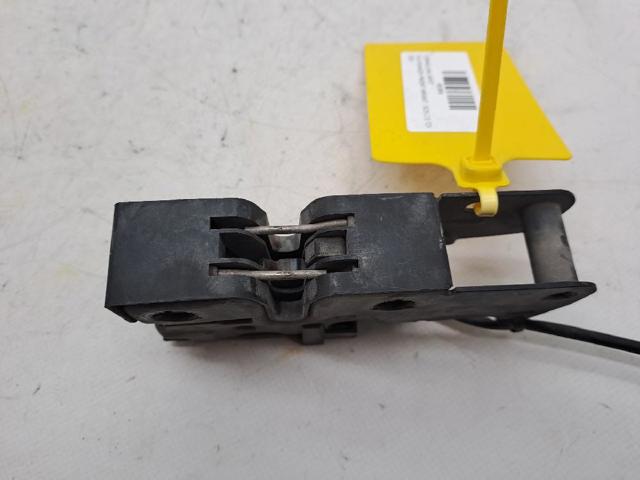 Fecho da capota Volkswagen Passat 3C2