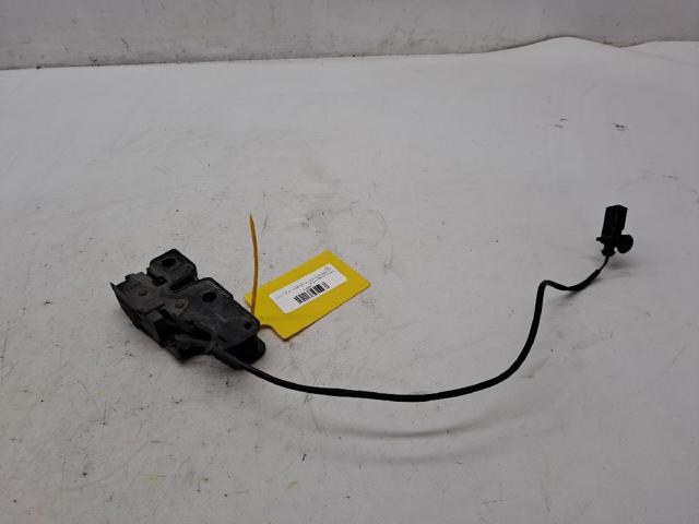 Fecho da capota Volkswagen Passat 3C2