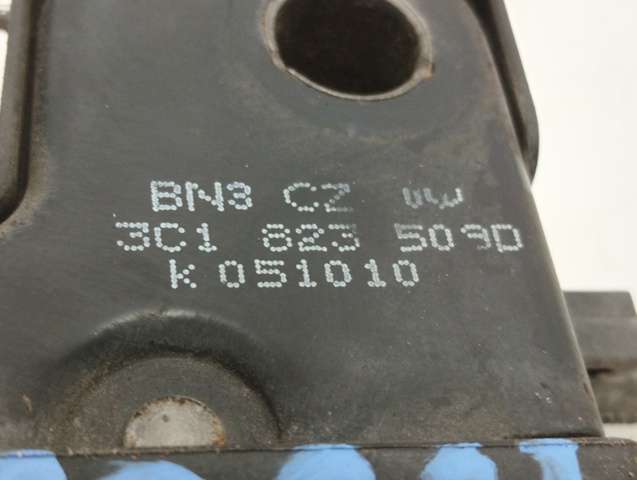 Fecho da capota Volkswagen Passat 3C2