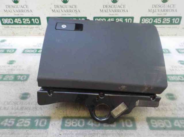 3C1857101H1QB VAG Крышка перчаточного ящика (бардачка) купить в Киев
