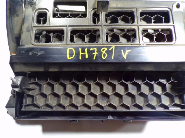 VAG 3C1857101H1QB Крышка перчаточного ящика (бардачка) в наличии Харьков