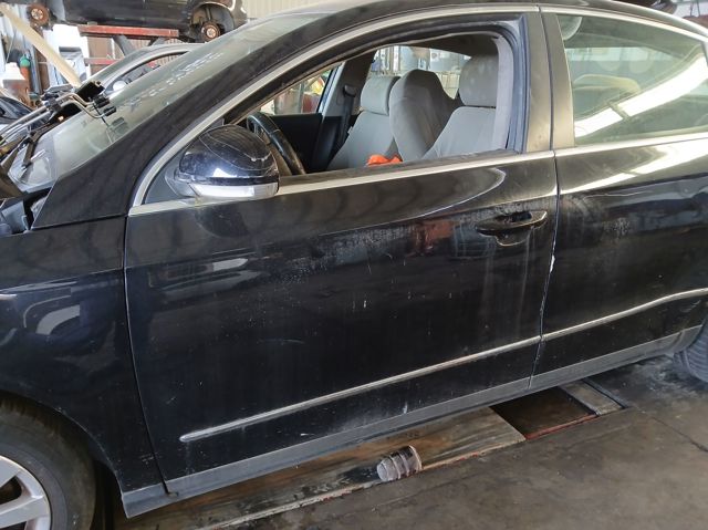 Porta dianteira esquerda Volkswagen Passat 3C2