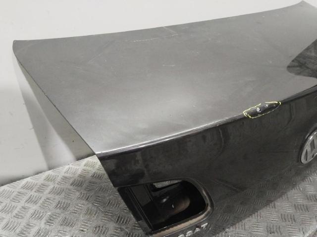 Tampa de porta-malas Volkswagen Passat 3C2