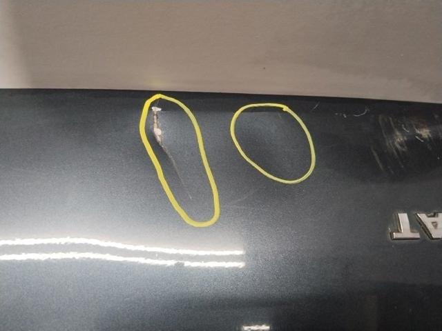 Tampa de porta-malas Volkswagen Passat 3C2