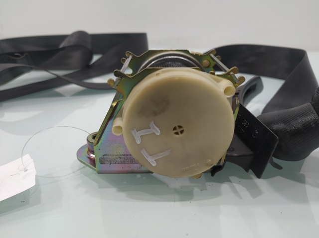 VAG 3C5857805G Ремень безопасности задний левый в наличии Украина