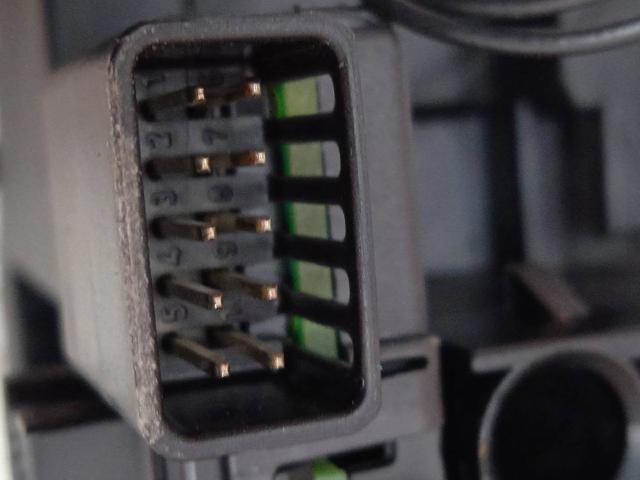 Comutador instalado na coluna da direção, montado Volkswagen Passat 3C2