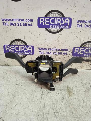 Comutador instalado na coluna da direção, montado Volkswagen Passat 3C2