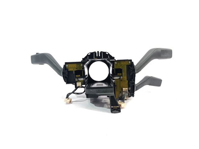 Comutador instalado na coluna da direção, montado Volkswagen Passat 3C2