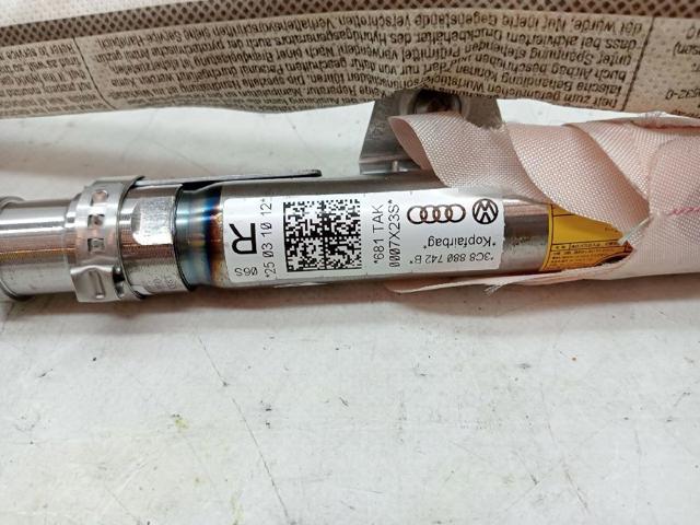VAG 3C8880742B Шторка боковая, правая в наличии Хмельницкий