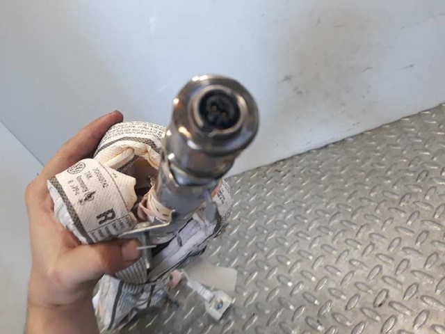 3C8880742C VAG Шторка боковая, правая купить в Ирпень