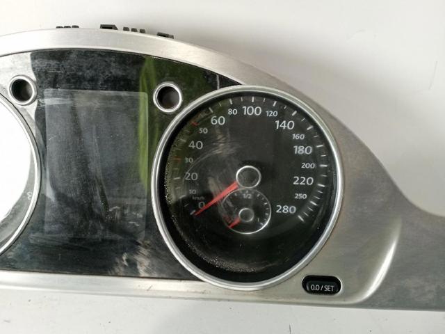 3C8920870 VAG Панель приборов купить в Черновцы