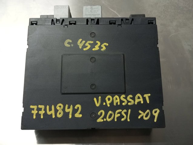 Relés / fusíveis caixa para volkswagen touran 2.0 tdi 16v bkd 3C8937049E
