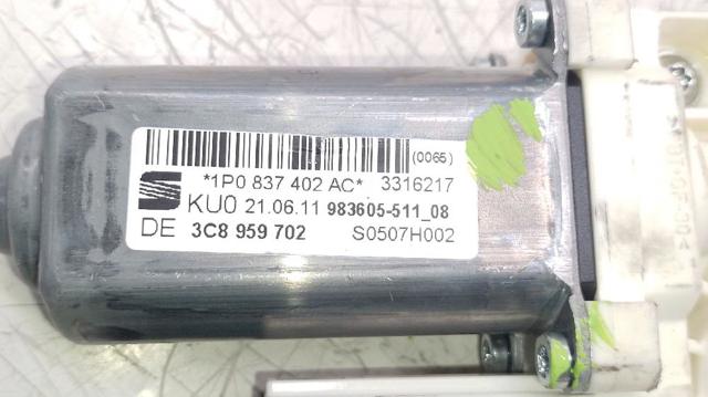 3C8959702 Мотор стеклоподъемника двери передней правой купить Полтава