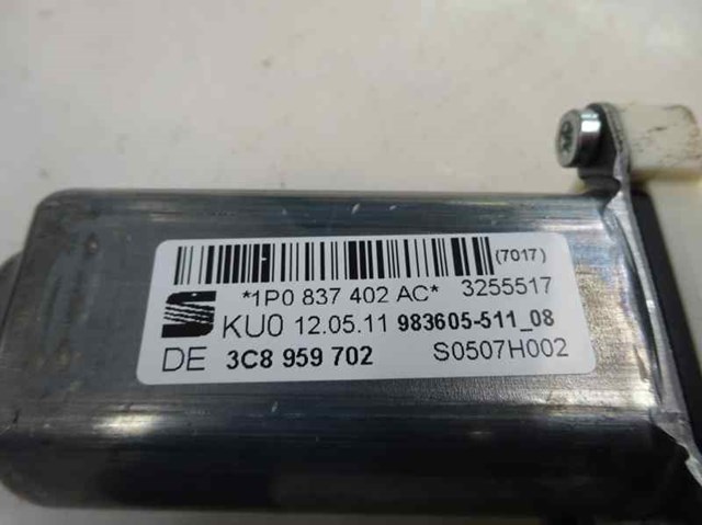 3C8959702 Мотор стеклоподъемника двери передней правой купить Винница