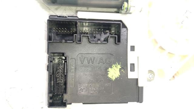 VAG 3C8959702 Мотор стеклоподъемника двери передней правой в наличии Харьков
