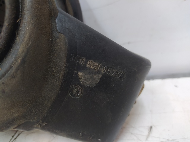 VAG 3C9809857 Лючок бензобака (топливного бака) в наличии Николаев
