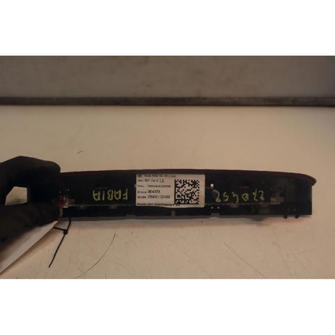 Sinal de parada traseiro adicional Volkswagen Touran 3 5T1