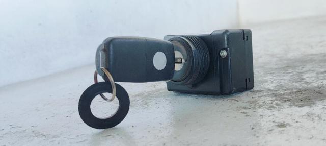 Fecho de ignição Volkswagen Touareg 1 7LA, 7L6, 7L7