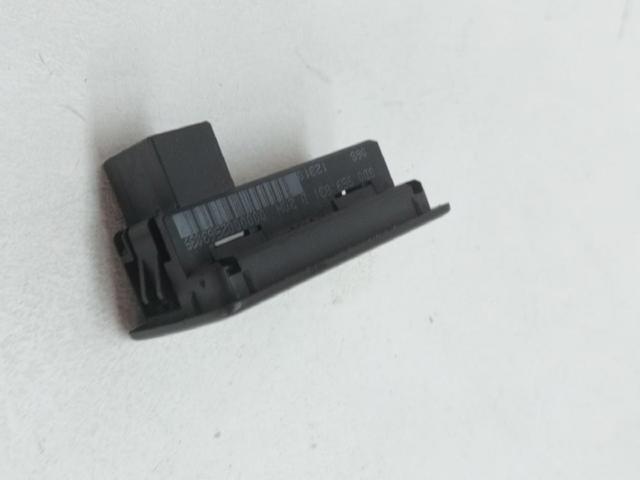 3D0959831D20H VAG Кнопка салона привода крышки багажника (двери 3/5-й (ляды) купить в Каменское