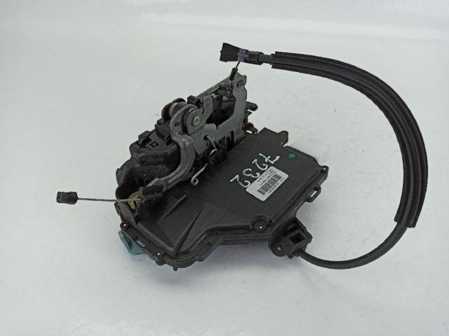 Fecho da porta dianteira esquerda Volkswagen Golf 521