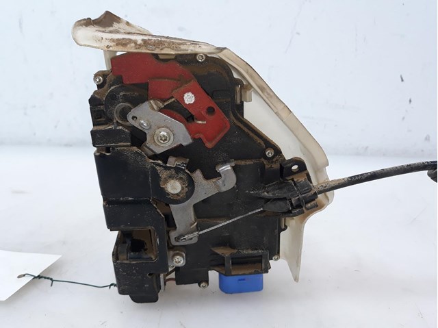 Fechadura da porta dianteira direita para volkswagen jetta iii (1k2) (2005-2010) 1.9 tdi bxe 3D1837015AP