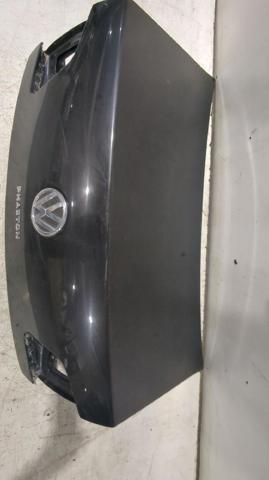 VAG 3D5827025Q Крышка багажника в наличии Днепр