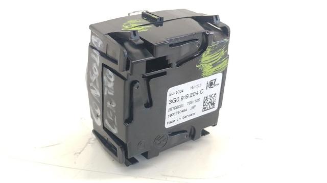 3G0919204C Часы салонные купить Тернополь